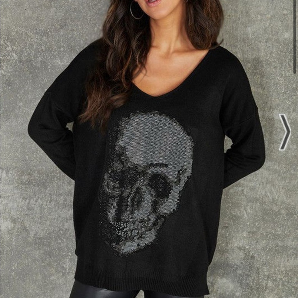 Black Skull V-Neck Tunic Sweater - Women's